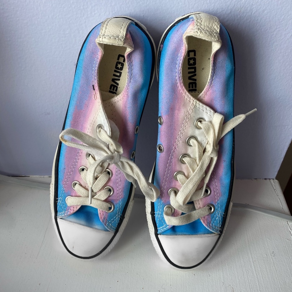 Ombré Converse